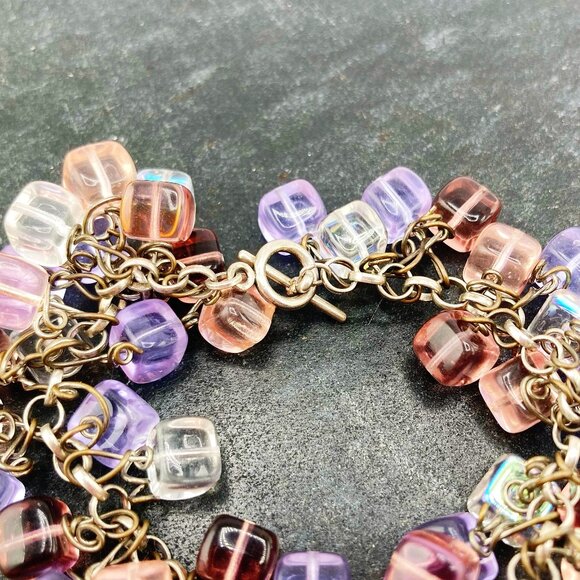 VINTAGE Purple and AB clear acrylic cube charm dangle bracelet ~ Cha-cha jewelry - Picture 7 of 9
